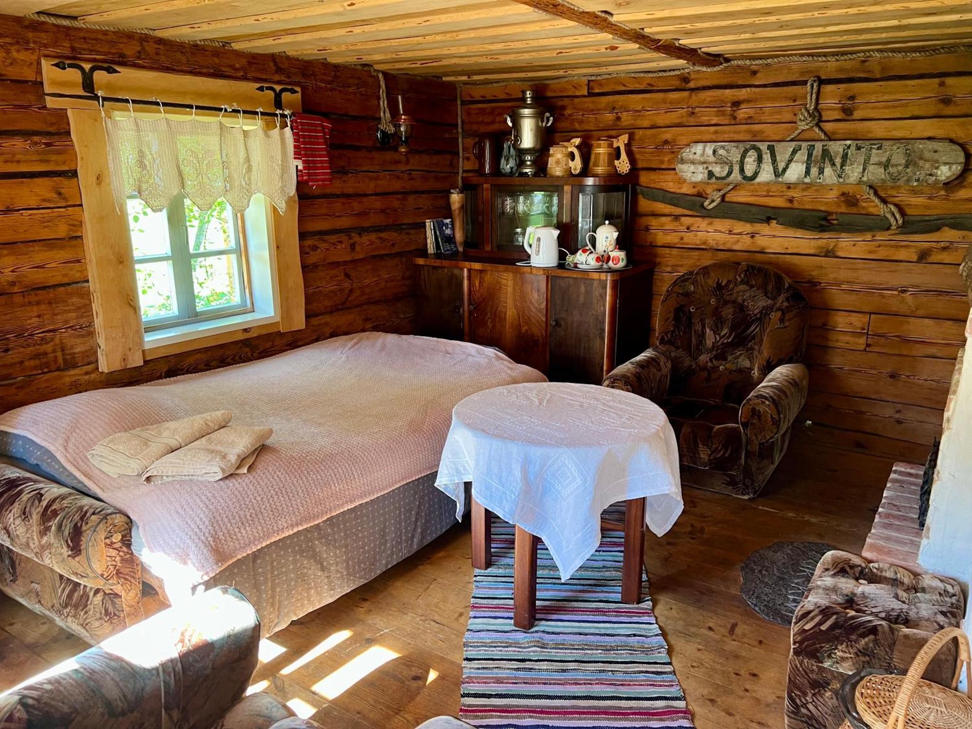 Suurekivi Kuelalistemaja Hotel Reigi Екстериор снимка